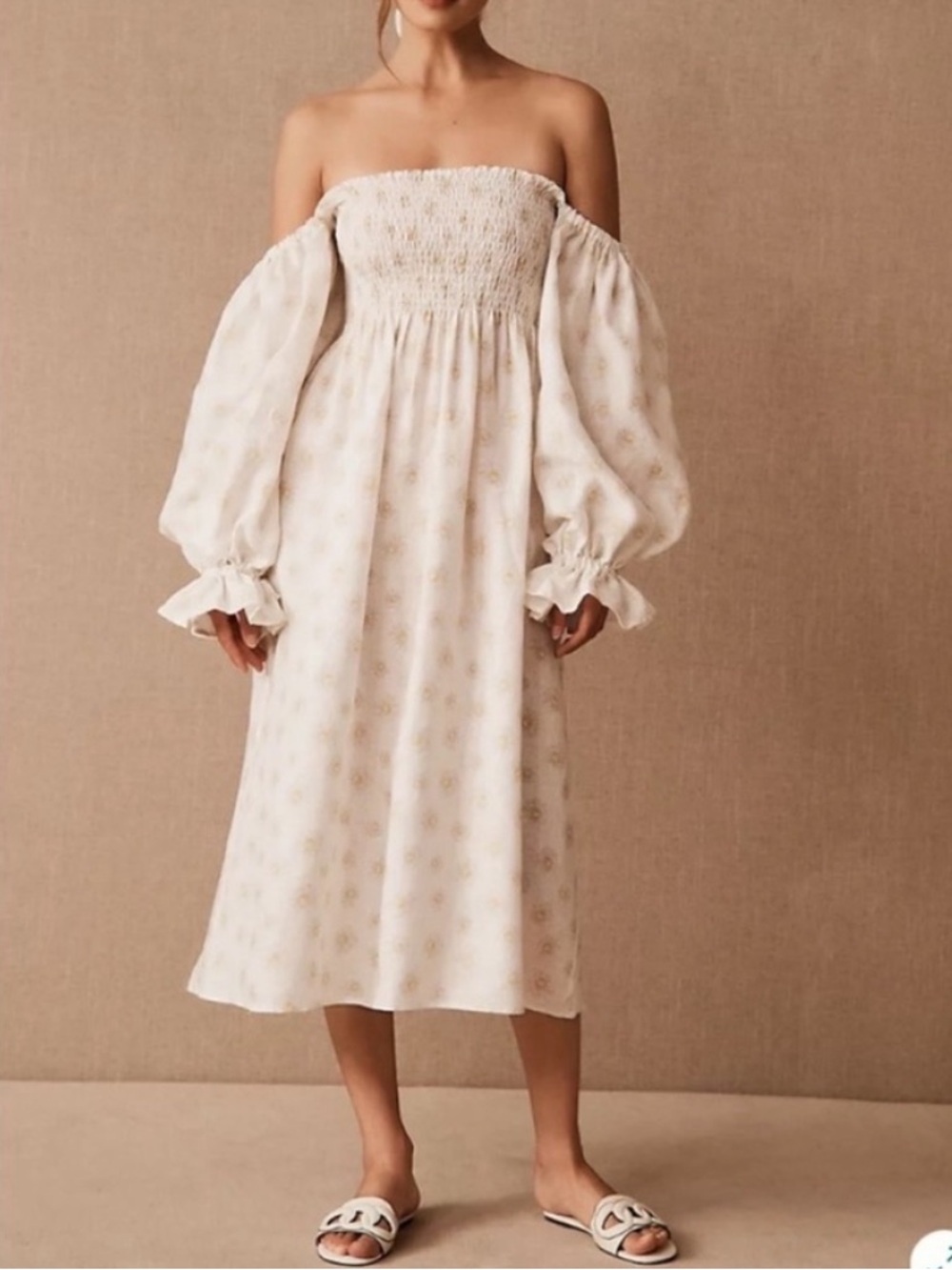 Sleeper Atlanta 100% Linen Off Shoulder Dress in Daisies